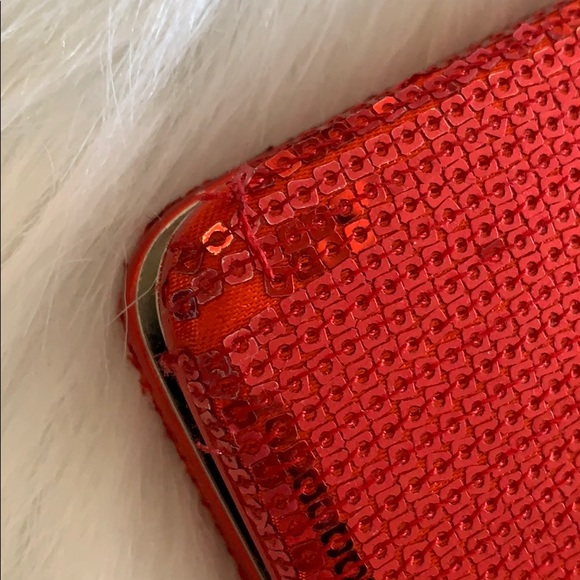 💝FREE ADD-ON💝 Red Sequin Clutch Wallet - Picture 7 of 9